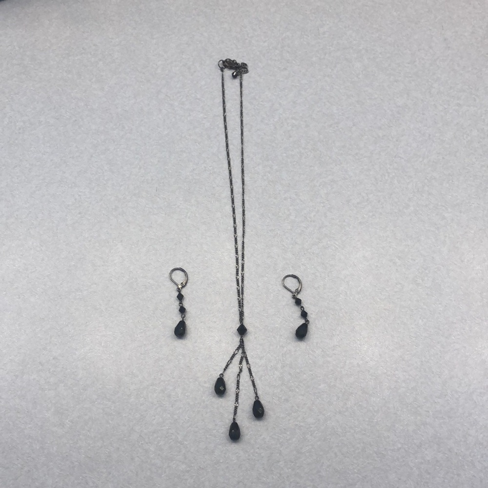 The Loft black necklace & earrings